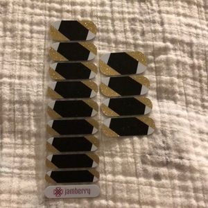 Jamberry nail strips